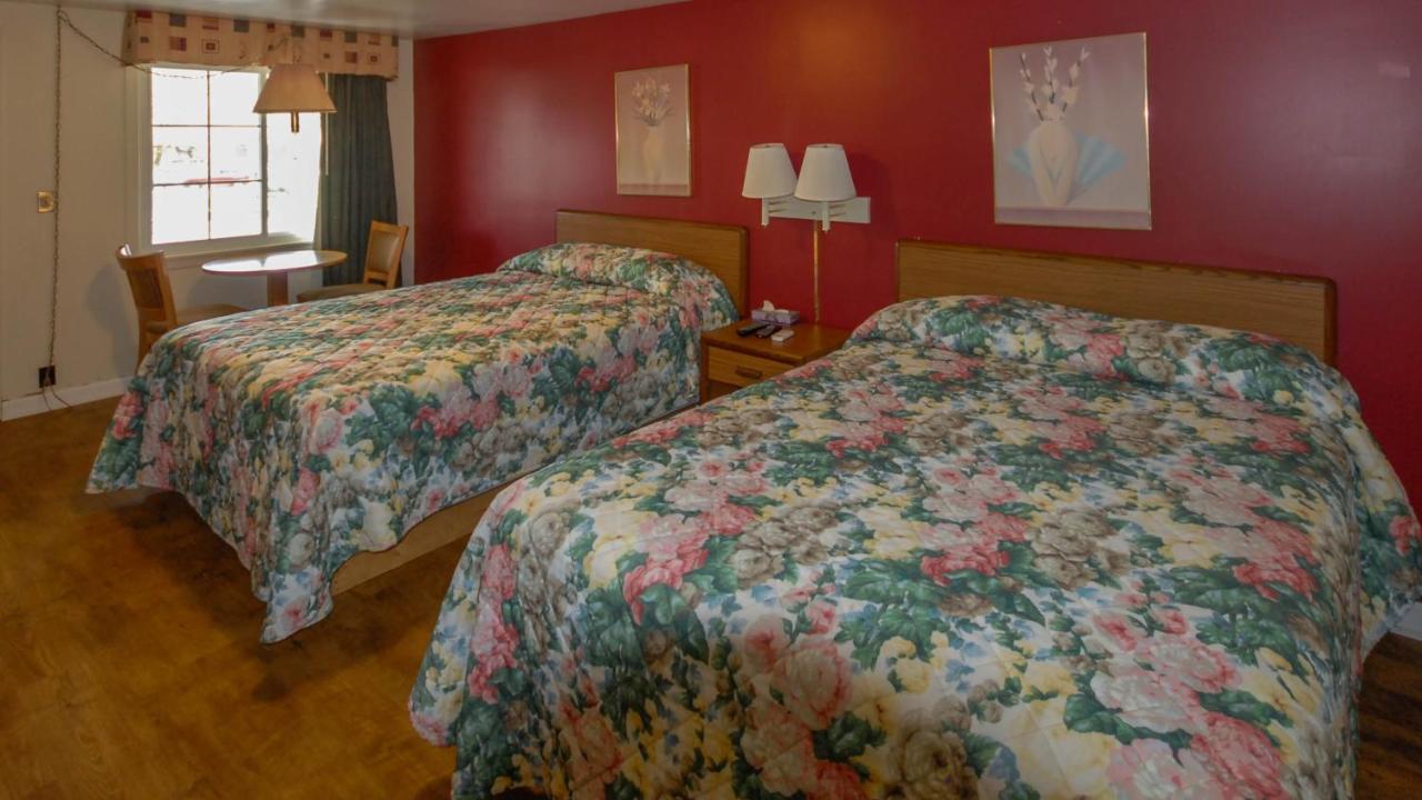 Budget Inn Watkins Glen Exterior foto